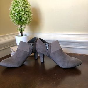 London Fog Booties size 7